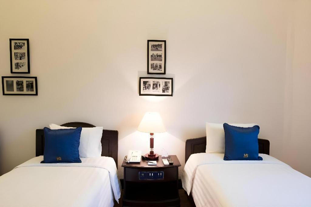 Hoa Binh Hotel Hanoï Extérieur photo