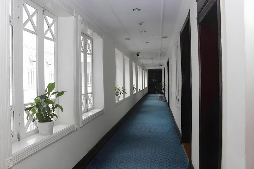 Hoa Binh Hotel Hanoï Extérieur photo
