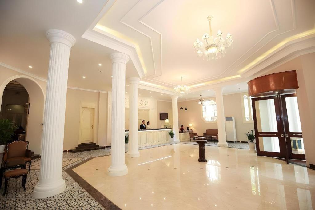 Hoa Binh Hotel Hanoï Extérieur photo