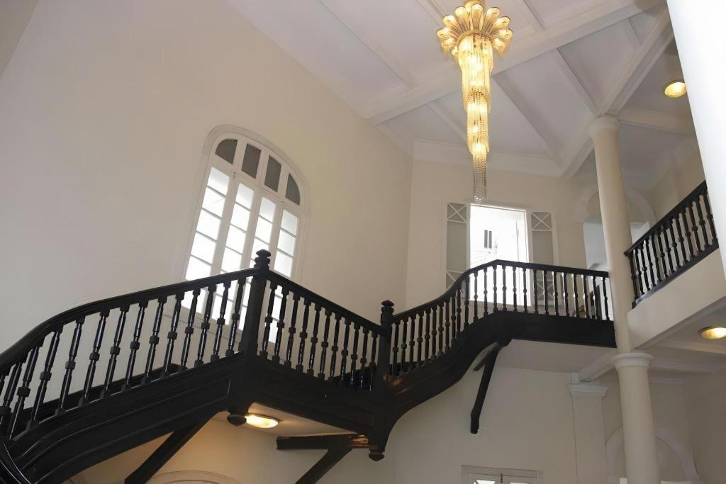 Hoa Binh Hotel Hanoï Extérieur photo