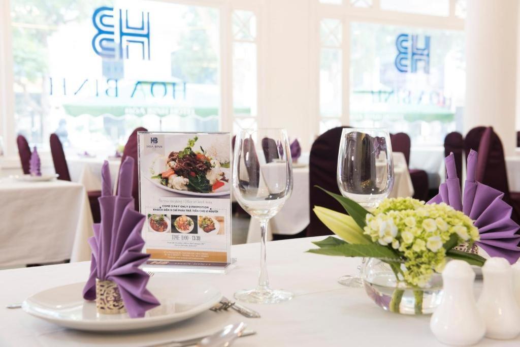 Hoa Binh Hotel Hanoï Extérieur photo